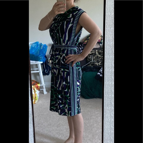 BCBG MAXAZRIA Dress size L, New without tag - Picture 2 of 6